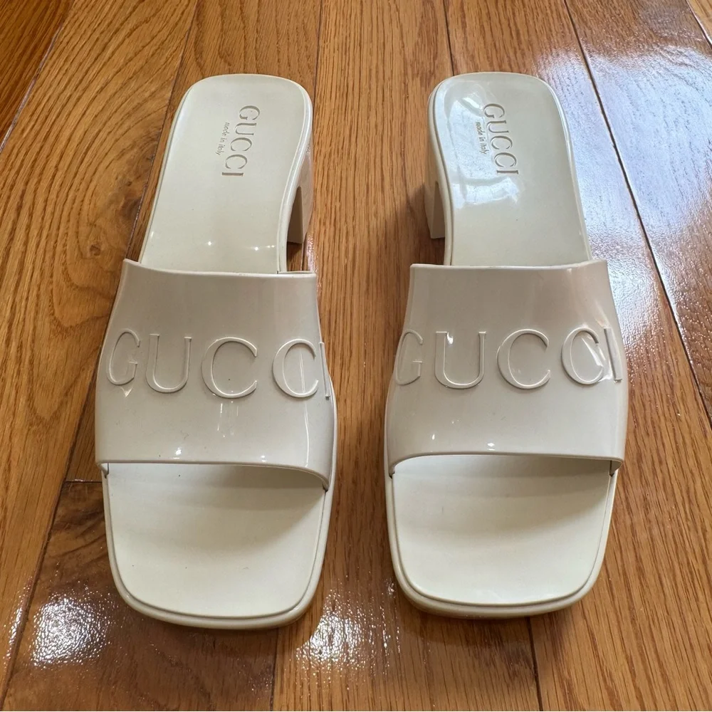 gucci rubber